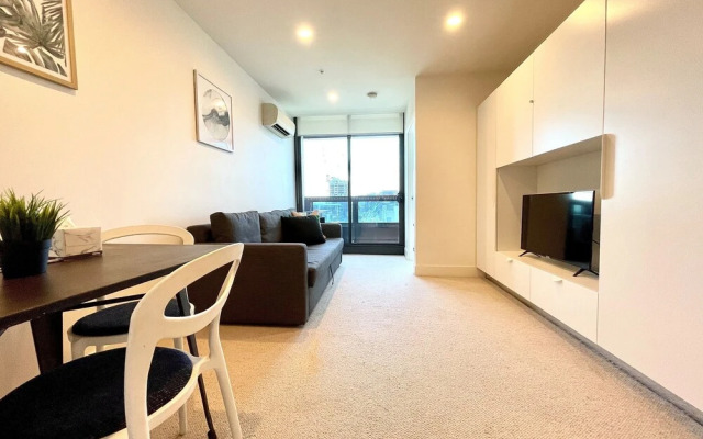 Readyset Apartments at Vision