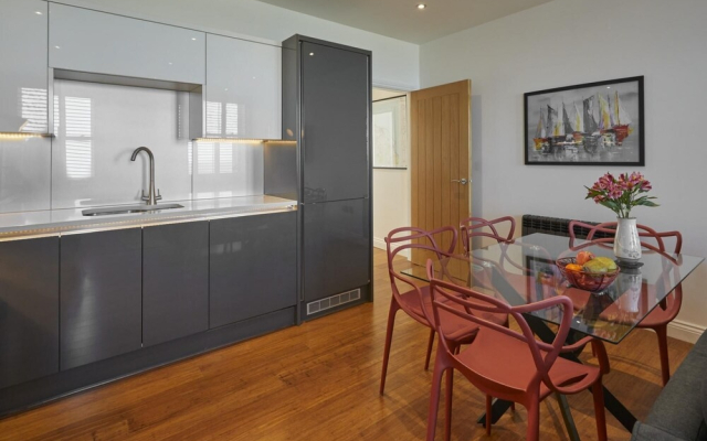 Host Stay Number Ten Carlill