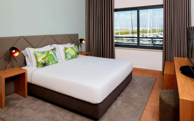 NH Marina Portimao Resort