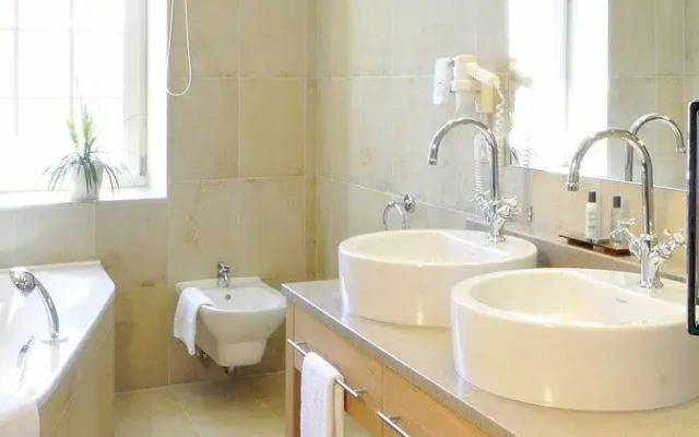 la pura women's health resort kamptal — Caters To Women
