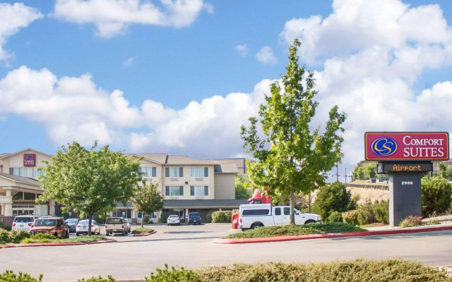 Comfort Suites Airport