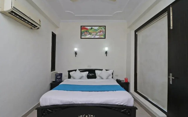 OYO 10878 Unitech Cyber Park