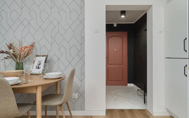 Bright & Stylish Gajowicka by Renters