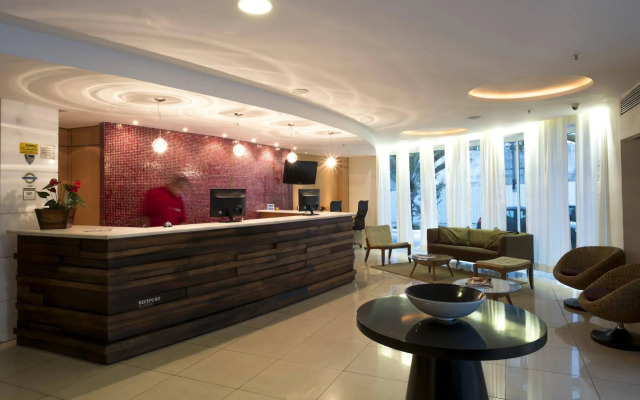 Golden Tulip Macaé