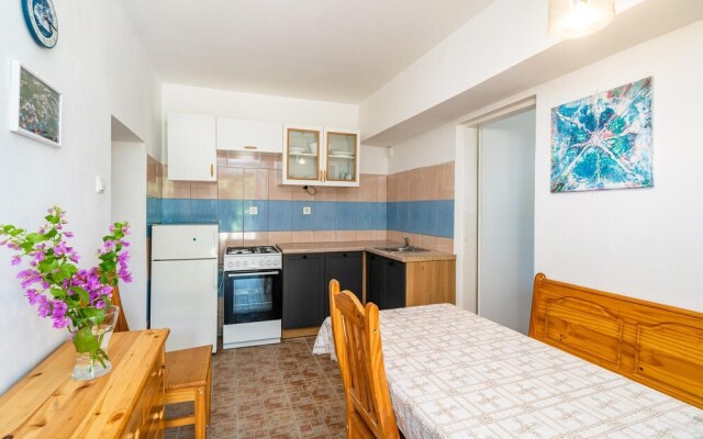 Amazing Apartment in Cavtat With Wifi and 2 Bedrooms