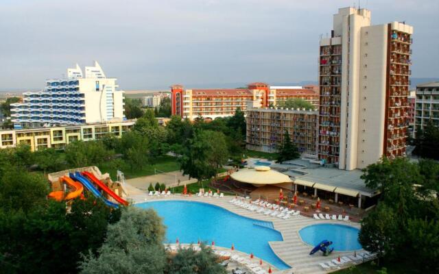 Hotel Iskar & Aquapark - Premium All Inclusive