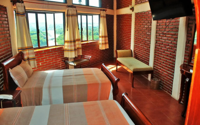 River Side Hotel