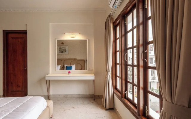 Amber Apartment 103 by Stayjade