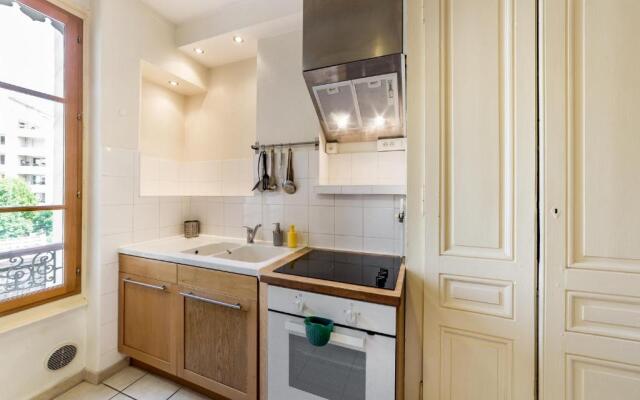 Cozy stopover near Part Dieu station