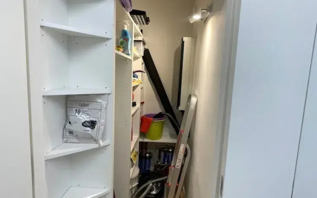 Apartment by Epernay Square With Sea View