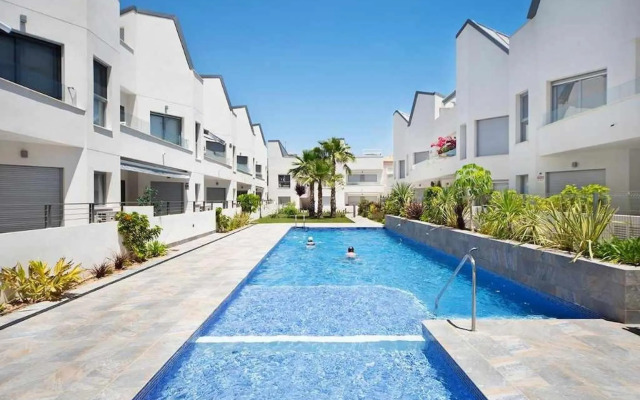 Apto bajo La Veleta Torrevieja