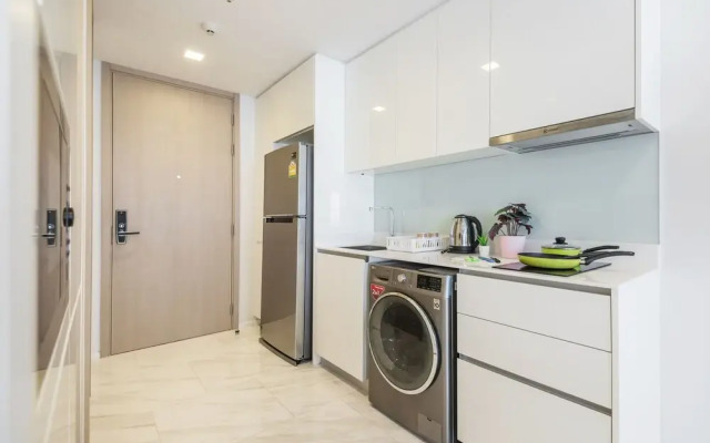 Hyde Sukhumvit 11 By Favstay