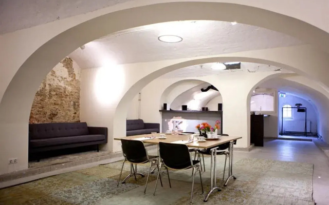 Mary K Hotel