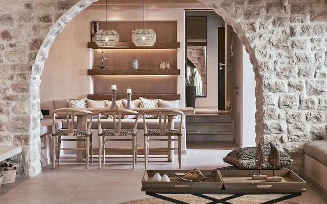 Beachfront Luxurious Villa w Private Heated Pool