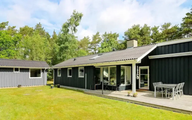 Lovely Holiday Home with Terrace near Hadsund