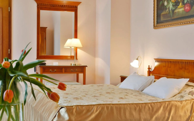 Hotel Kolonada