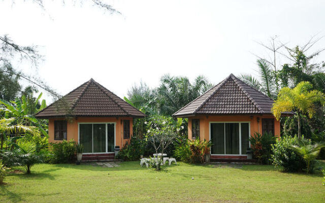 Monkey Dive Hostel Yolo Khaolak