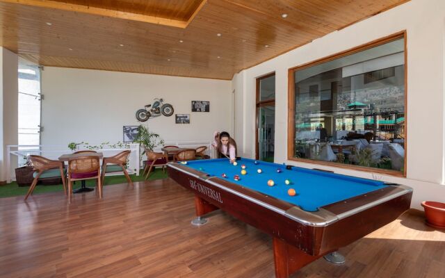 Coral Resort and Spa, Centrally Heated Mountain Side Resort, Manali