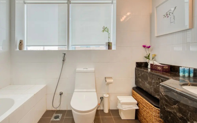 Burj Al Nojoum by R&H