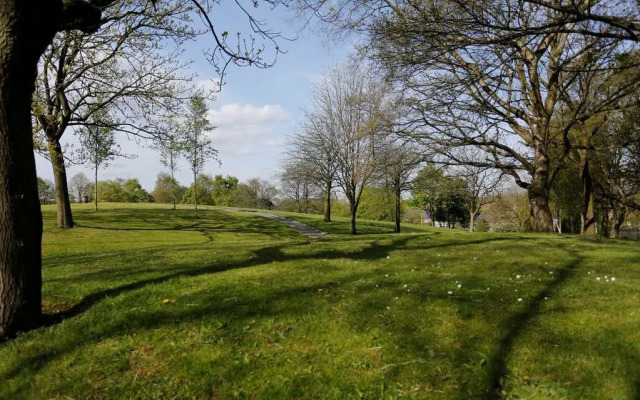 Best Western Broadfield Park