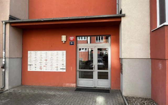 MONFas APARTMENT GARDEN CITY
