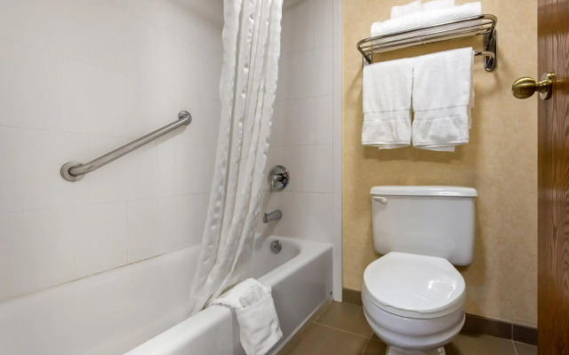 Quality Inn & Suites
