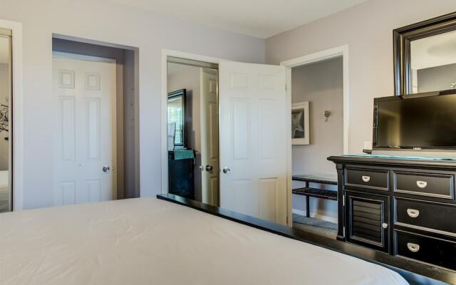 Seacove 7E 2 Bedroom Condo