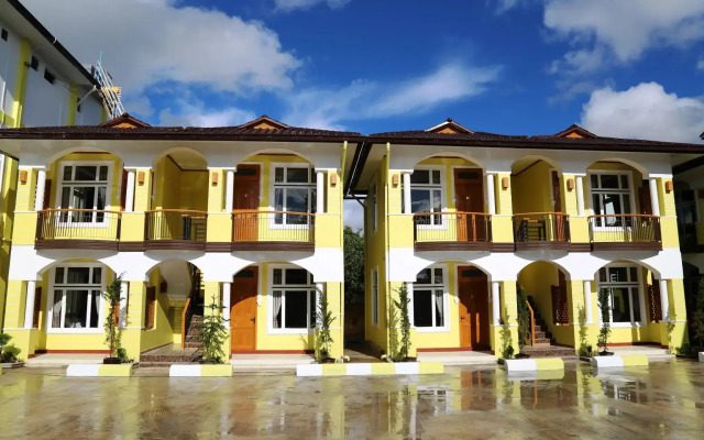 Three Seasons Hotel