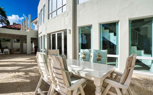 Direct Ocean Front Villa With Private Pool + View! Boca Catalina Malmok!
