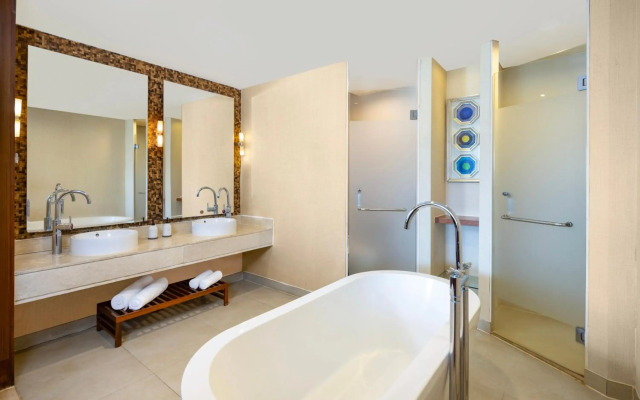 Swissôtel Sanya Yalong Bay