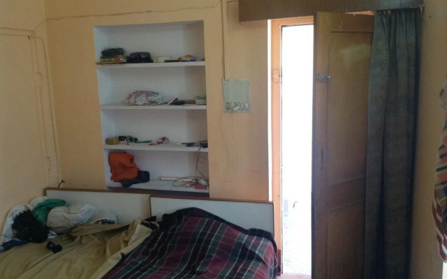 Akriti Guest House
