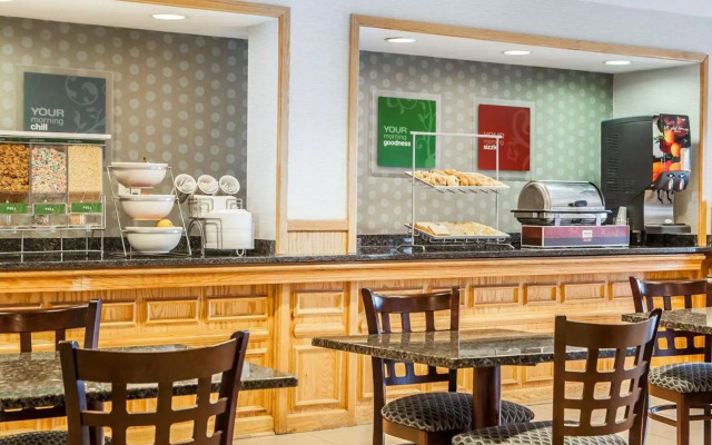 Comfort Inn Bourbonnais near I-57