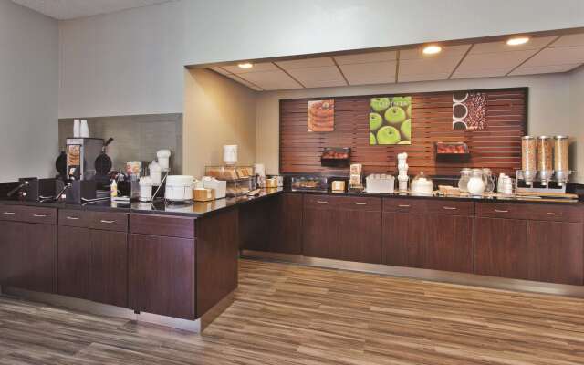 La Quinta Inn & Suites by Wyndham Charleston Riverview