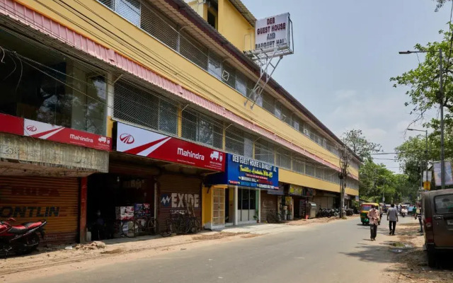 deb Guest House And Banquet hall