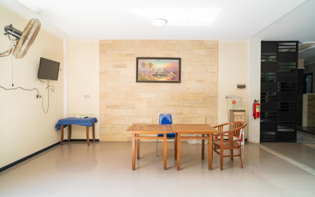 RedDoorz Plus Syariah @ Jalan Dokter Wahidin Bojonegoro