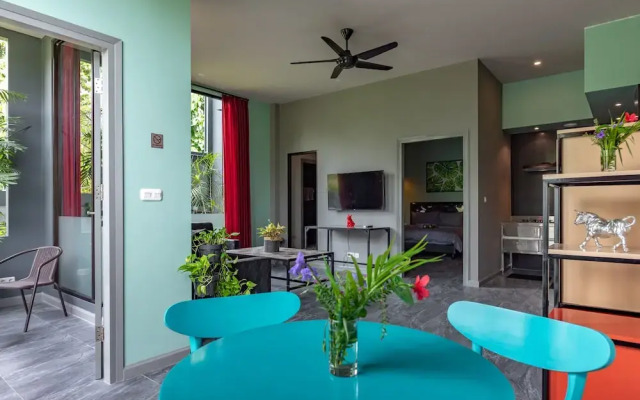 Hillside Lovina Studio