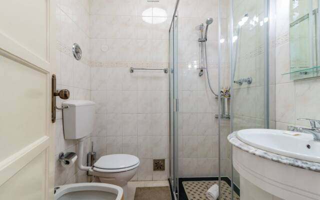 Guestready - Bright 2BR Apartment in the Heart of Graça