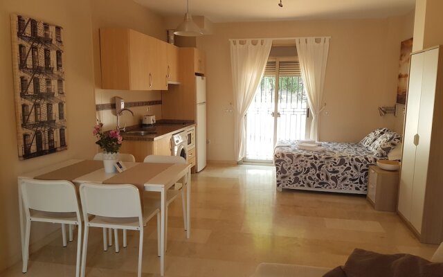 TocToc Victoria Studio Solarium