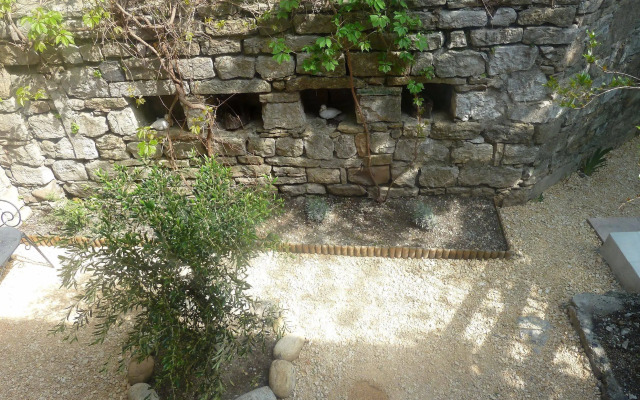 Auberge du Vieux Lanas