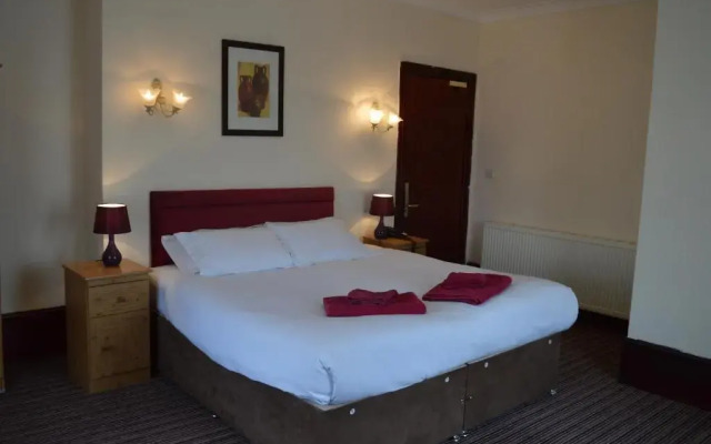 The Globe Hotel