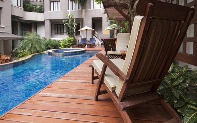 Silom Serene, a Boutique Hotel