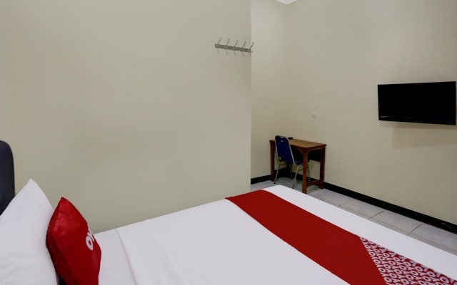 OYO 3767 Permata House