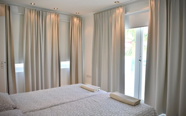 Villa Thalis