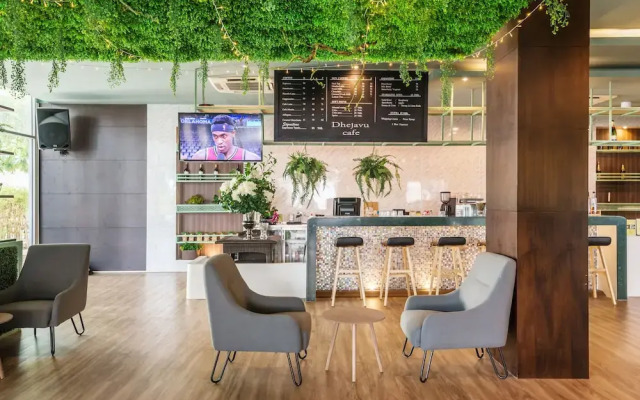 The Lavish Residence by Favstay