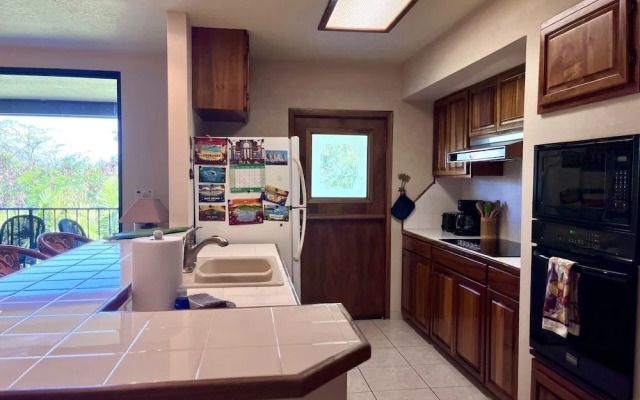 Kahaluu Bay Villas 4 Lanais w/ Ocean Views