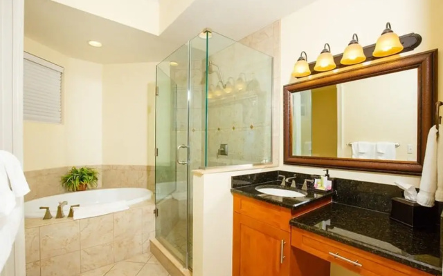 Grand Marina Suite by Brightwild Waterfront