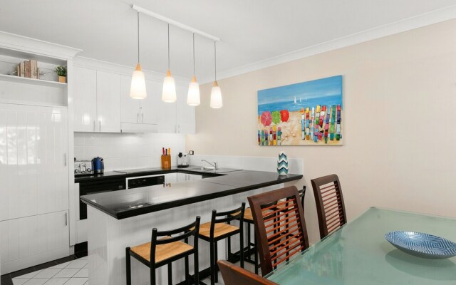 Beachfront Apt In Alamanda Beachfront Resort 25