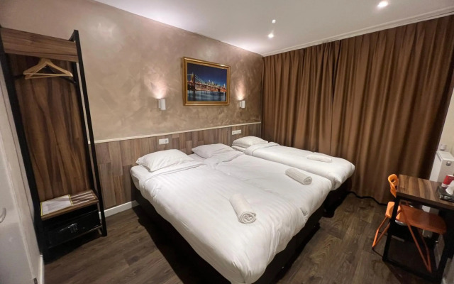 Budget Dam Hotel
