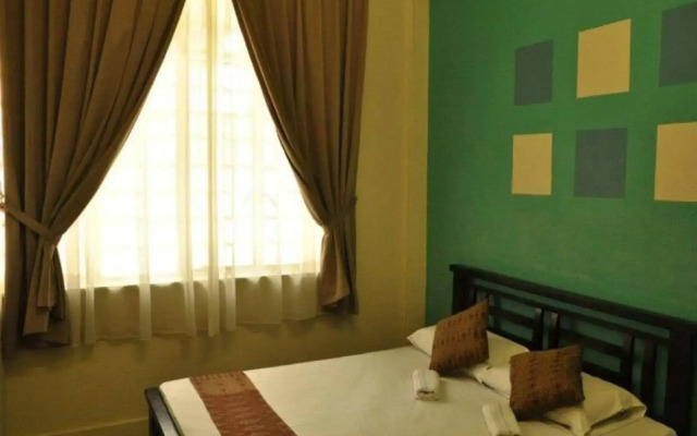 Borneo Backpackers