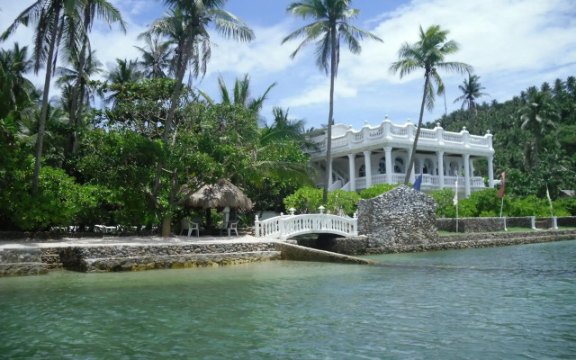 Blue Crystal Beach Resort